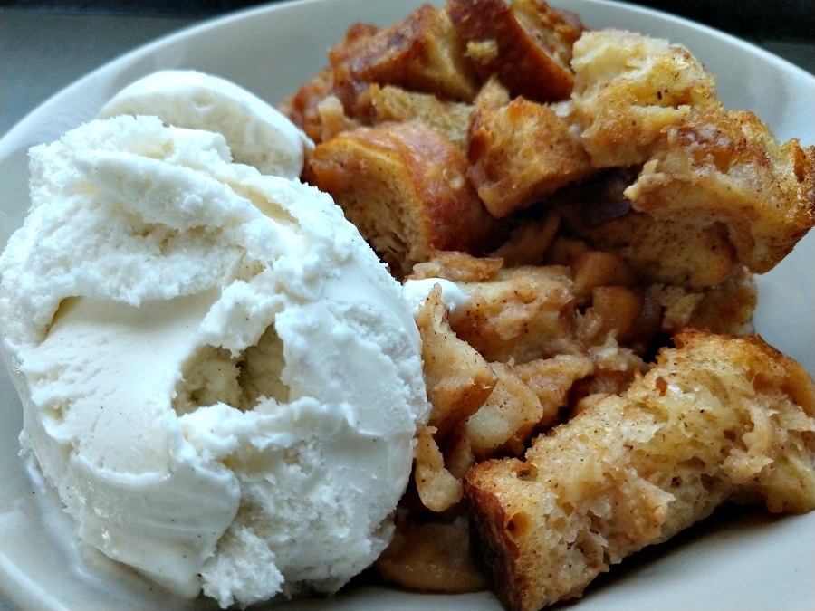 apple pie bread pudding